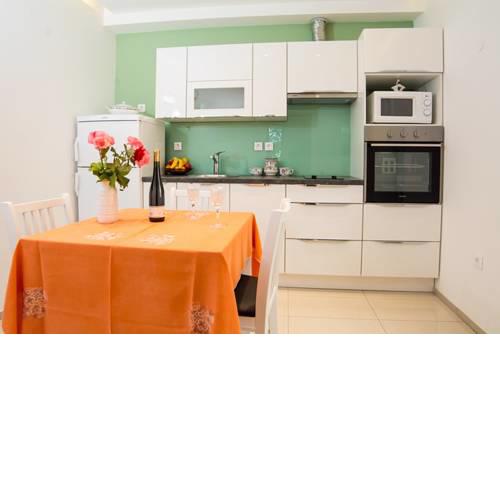 Apartments & Rooms Stella
