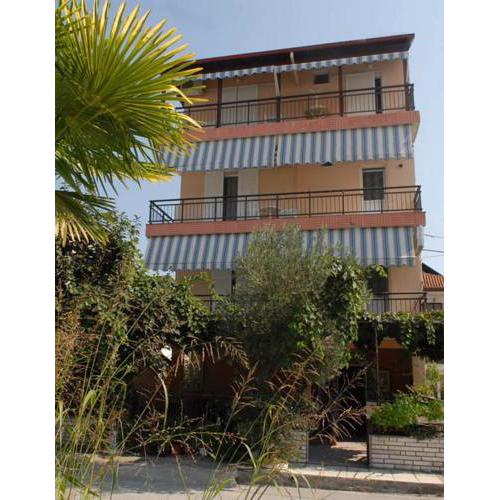Apartments Sdoukos