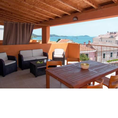 Apartments Šime 525