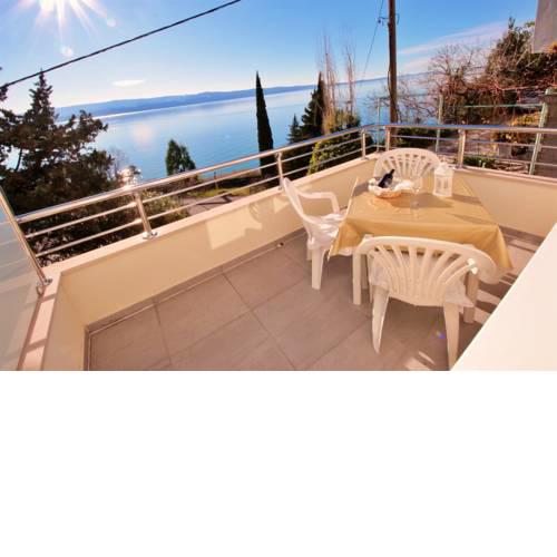 Apartments Slavinj 9