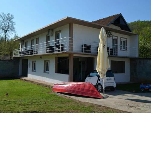 Apartments Šofranac