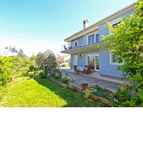 Apartments Svetlana 1307