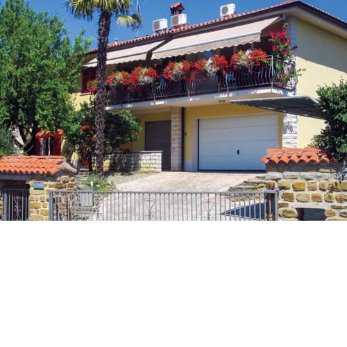 Apartments Tomišić