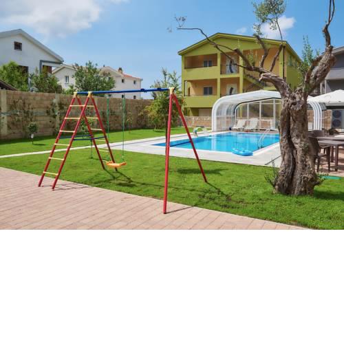 Apartments Villa FourTuna