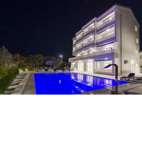 Apartments Villa Tramonto