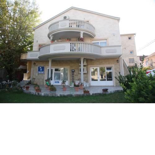 Apartments Vujosevic