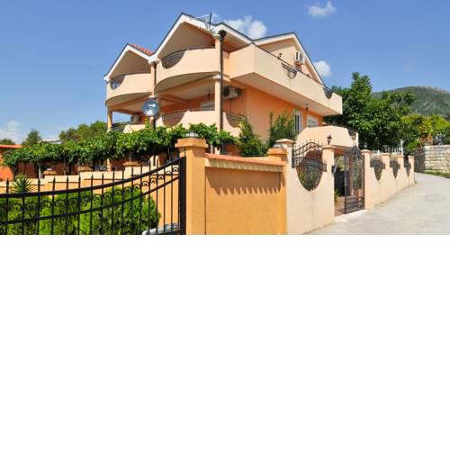 Apartments Vuksanovic
