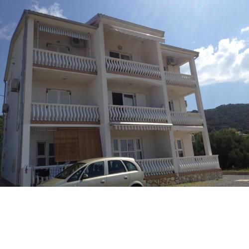 Apartments with a parking space Barbat (Rab) - 11532