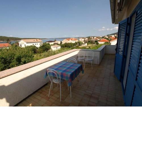 Apartments with a parking space Barbat (Rab) - 16992