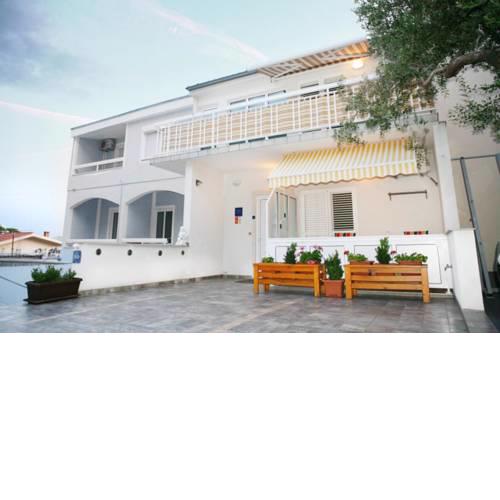 Apartments with a parking space Baska Voda (Makarska) - 16517
