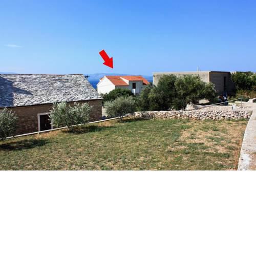 Apartments with a parking space Bol (Brac) - 5640