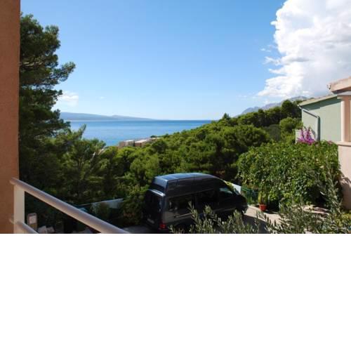 Apartments with a parking space Brela (Makarska) - 16596