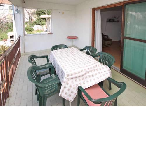 Apartments with a parking space Brela (Makarska) - 4872