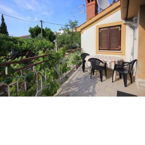 Apartments with a parking space Brsec (Opatija) - 7755
