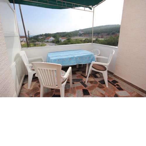 Apartments with a parking space Cove Mala Lamjana (Ugljan) - 350