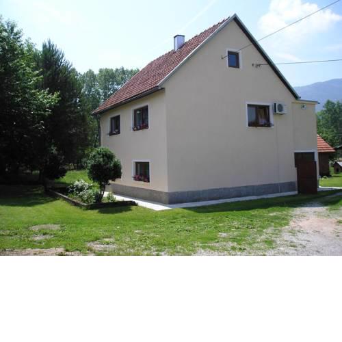 Apartments with a parking space Covici (Velebit) - 15864