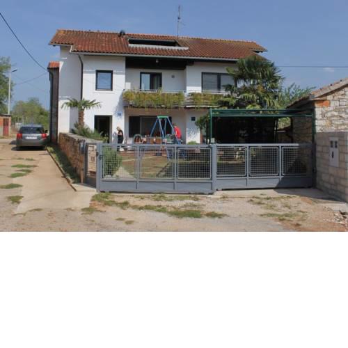 Apartments with a parking space Dolinci (Umag) - 7111