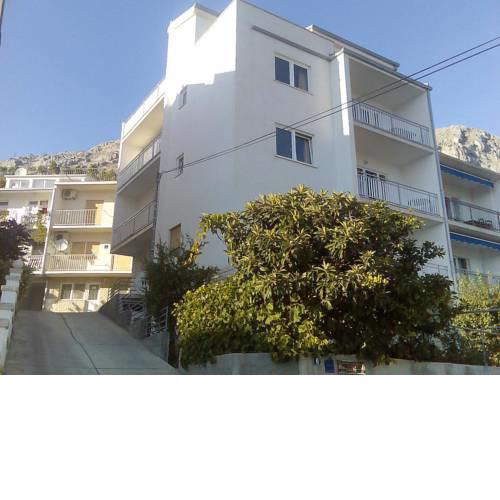 Apartments with a parking space Duce (Omis) - 3190