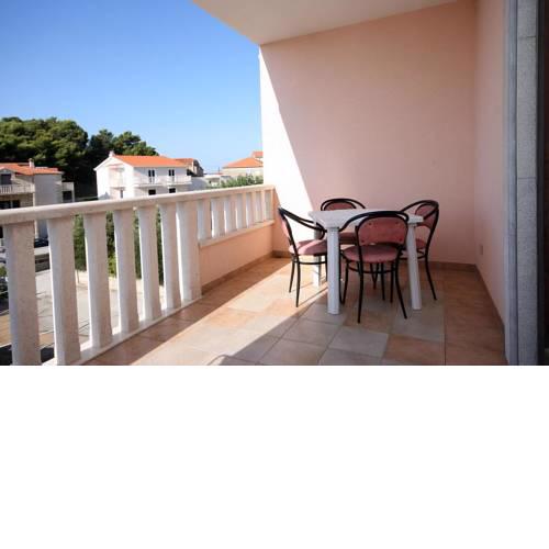 Apartments with a parking space Duce (Omis) - 4650