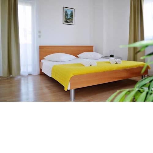 Apartments with a parking space Duce (Omis) - 4799