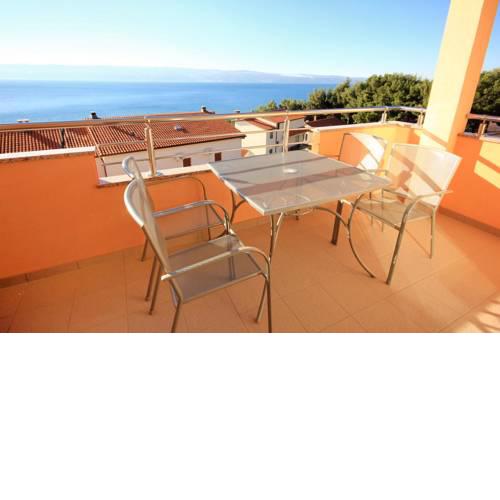 Apartments with a parking space Duce (Omis) - 9437