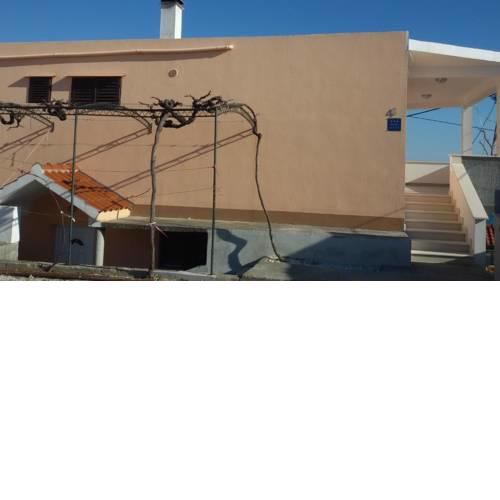Apartments with a parking space Dugi Rat (Omis) - 17290