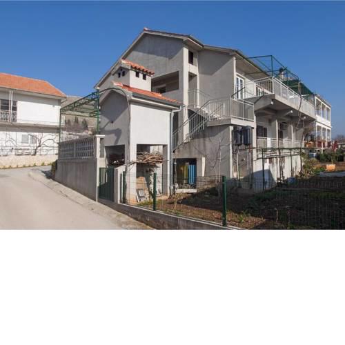Apartments with a parking space Grebastica (Sibenik) - 13978