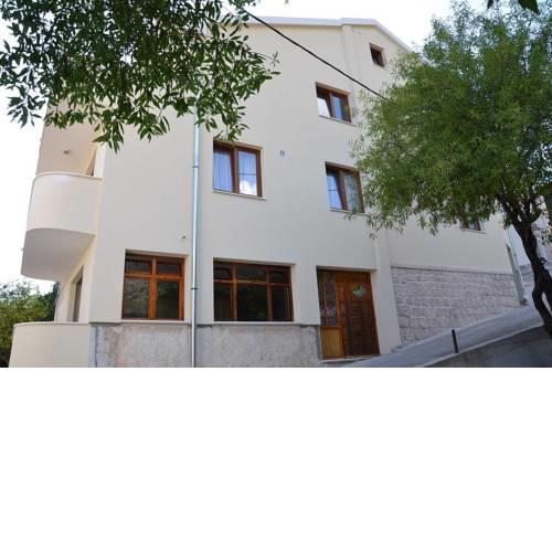 Apartments with a parking space Igrane (Makarska) - 13535