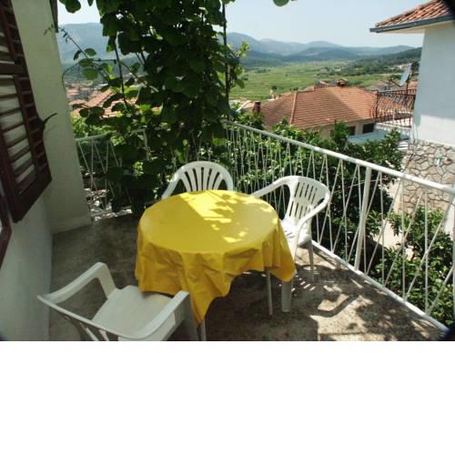 Apartments with a parking space Jelsa (Hvar) - 2062