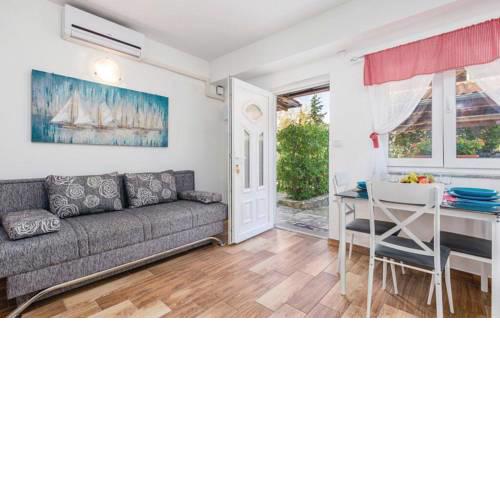 Apartments with a parking space Kastav (Opatija) - 15287