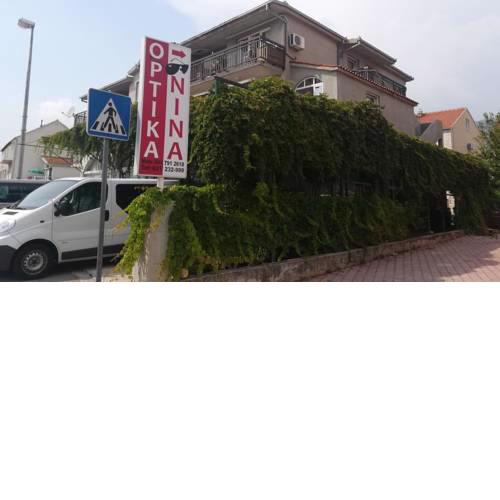 Apartments with a parking space Kastel Kambelovac (Kastela) - 16757