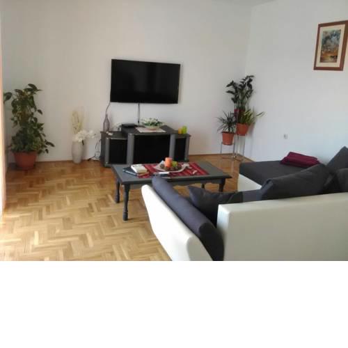 Apartments with a parking space Kastel Novi (Kastela) - 16018