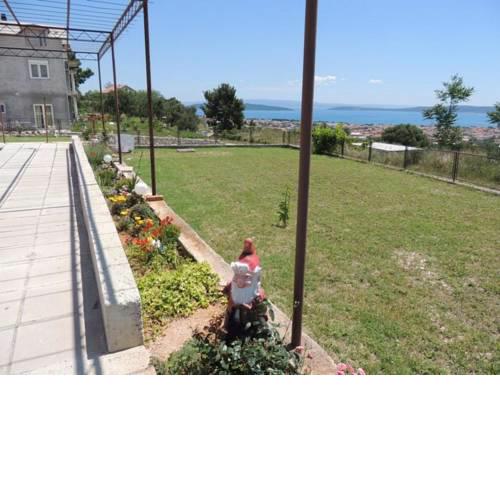 Apartments with a parking space Kastel Stari (Kastela) - 12104