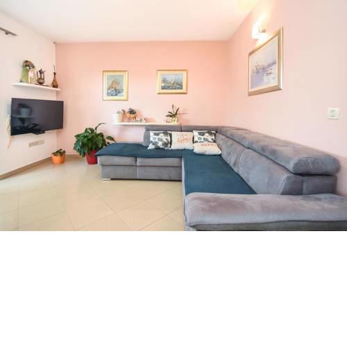 Apartments with a parking space Kastel Stari (Kastela) - 15411