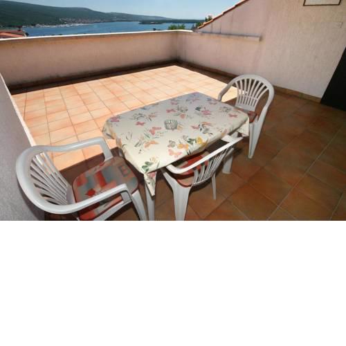 Apartments with a parking space Kornic (Krk) - 415