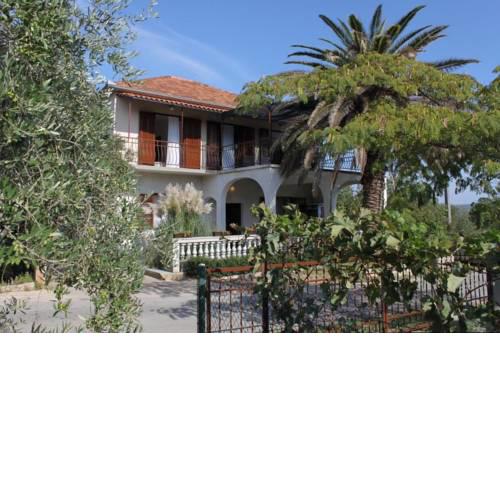 Apartments with a parking space Kraj (Pasman) - 335