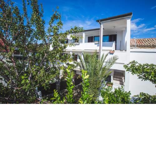 Apartments with a parking space Lopar (Rab) - 12327