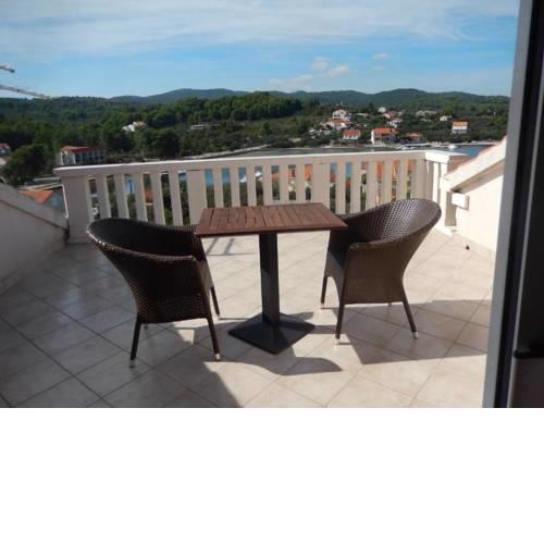 Apartments with a parking space Lumbarda (Korcula) - 18037