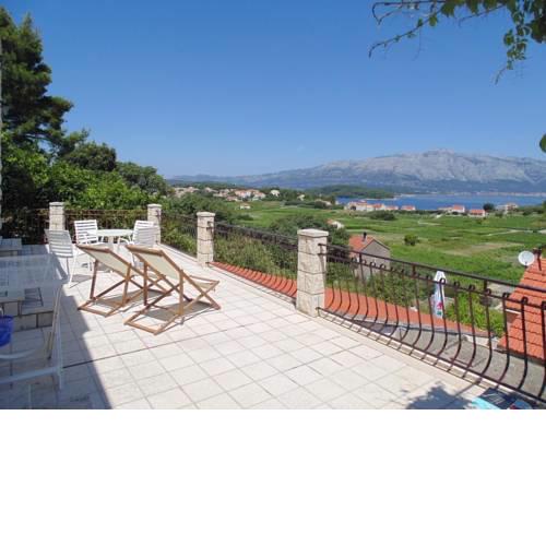 Apartments with a parking space Lumbarda (Korcula) - 4370
