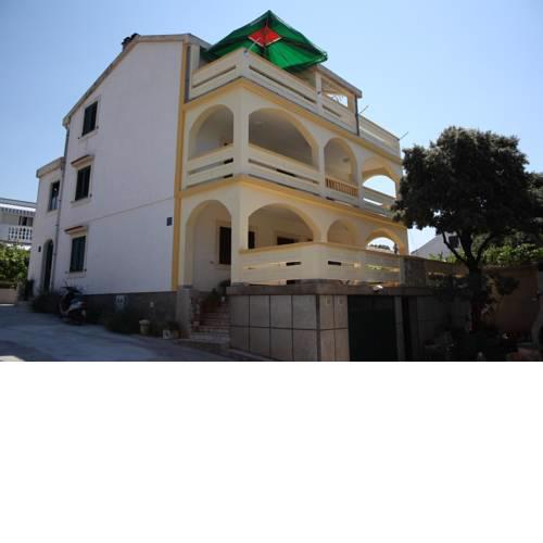 Apartments with a parking space Mandre (Pag) - 11239
