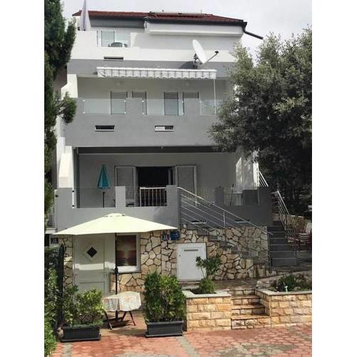 Apartments with a parking space Mandre (Pag) - 16499