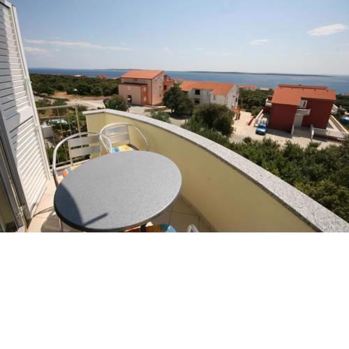 Apartments with a parking space Mandre (Pag) - 6415