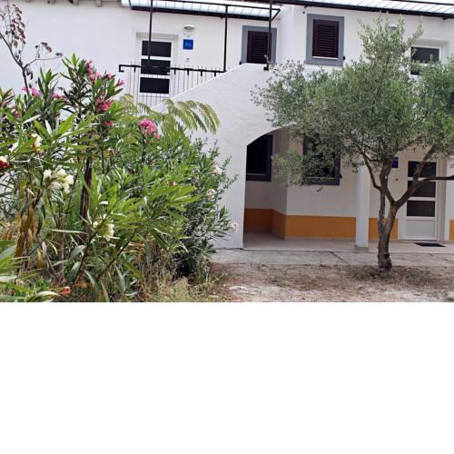 Apartments with a parking space Nerezine (Losinj) - 15768