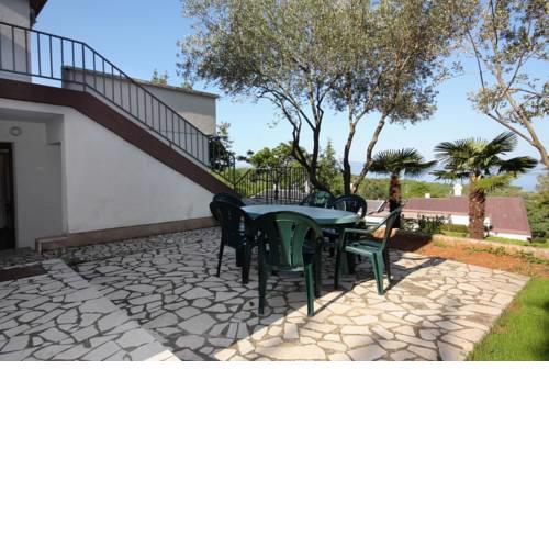 Apartments with a parking space Njivice (Krk) - 410