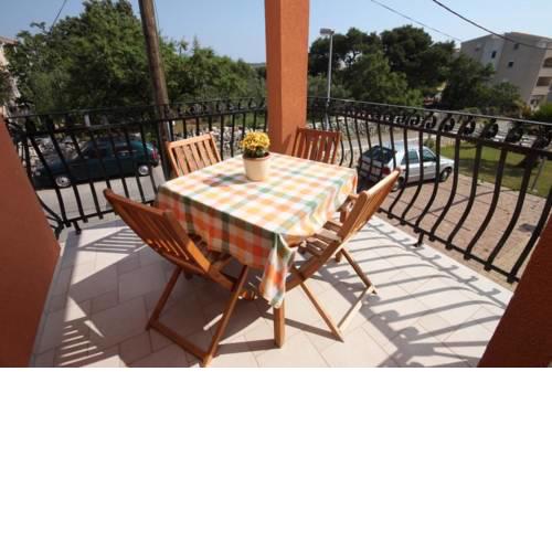 Apartments with a parking space Novalja (Pag) - 3299