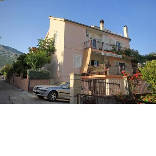Apartments with a parking space Orebic (Peljesac) - 10078