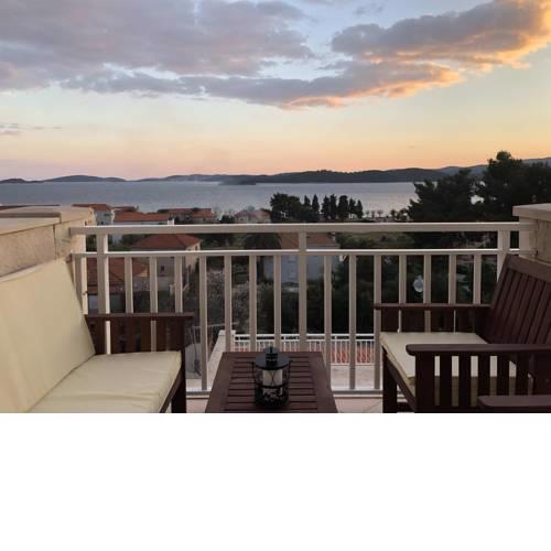 Apartments with a parking space Orebic (Peljesac) - 10080
