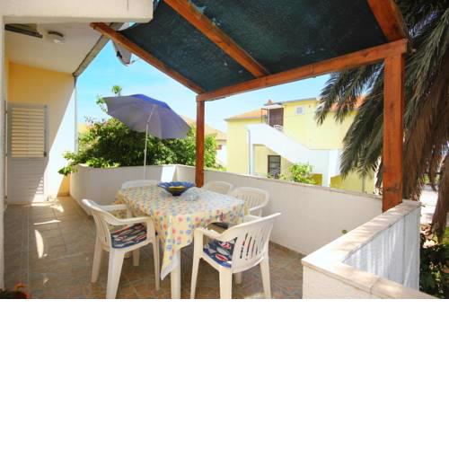 Apartments with a parking space Orebic (Peljesac) - 10177