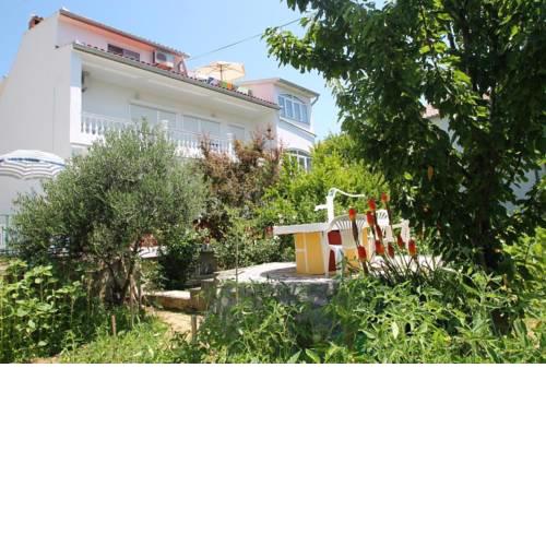 Apartments with a parking space Palit (Rab) - 4990