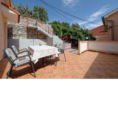 Apartments with a parking space Palit (Rab) - 9685